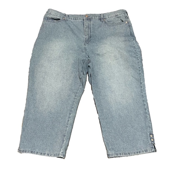 Gloria Vanderbilt All-Around Slimming Effect Striped Capri Women’s (Sz 18) - Picture 1 of 10